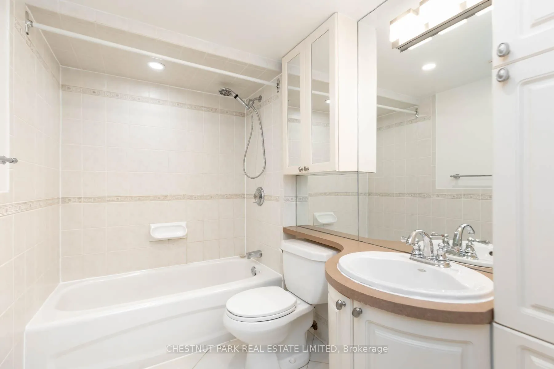 Photo 20 of Unit Lower, 6 Glen Edyth Drive, Toronto, Casa Loma — HOMEH