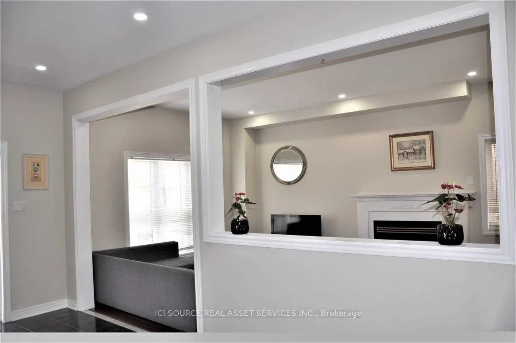 Photo 3 of Unit Upper, 63 Summerlea Street, Markham, Middlefield — HOMEH