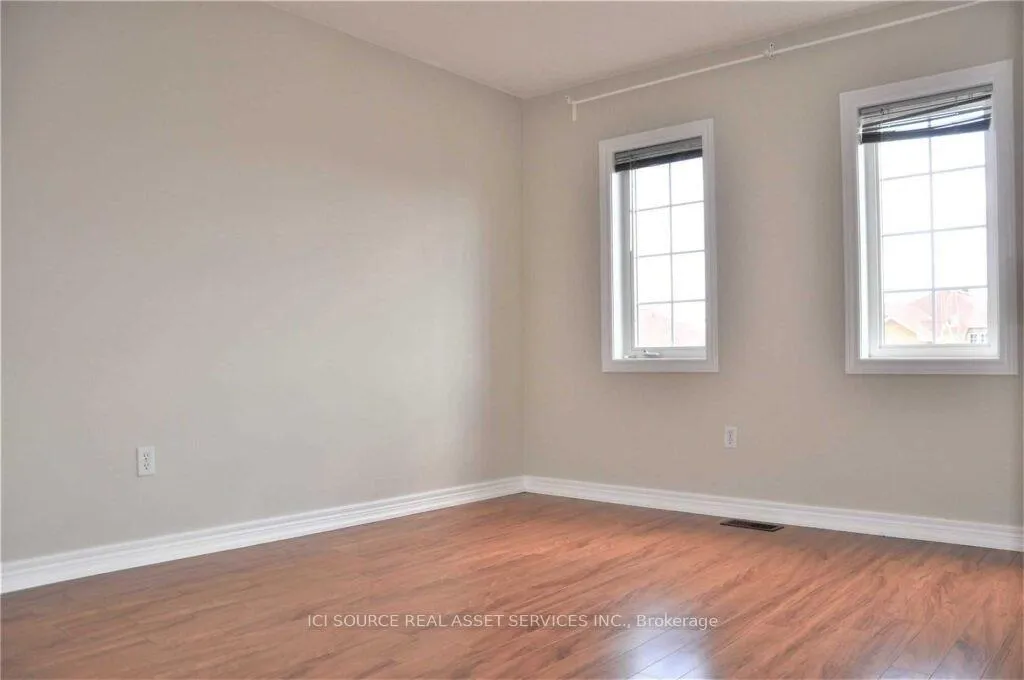 Photo 4 of Unit Upper, 63 Summerlea Street, Markham, Middlefield — HOMEH