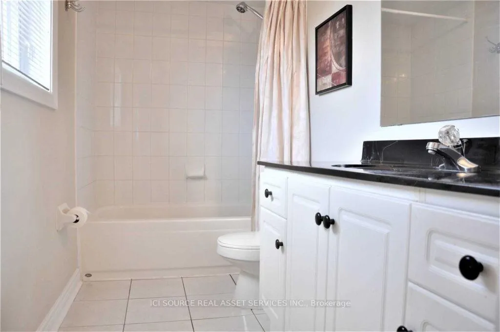 Photo 8 of Unit Upper, 63 Summerlea Street, Markham, Middlefield — HOMEH