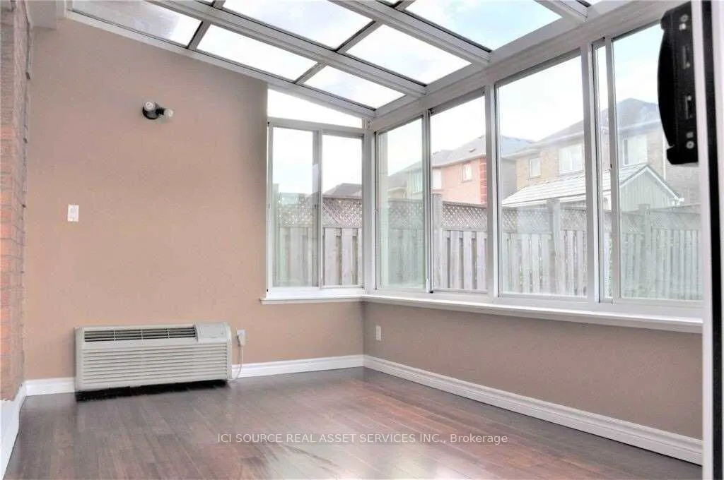 Photo 9 of Unit Upper, 63 Summerlea Street, Markham, Middlefield — HOMEH