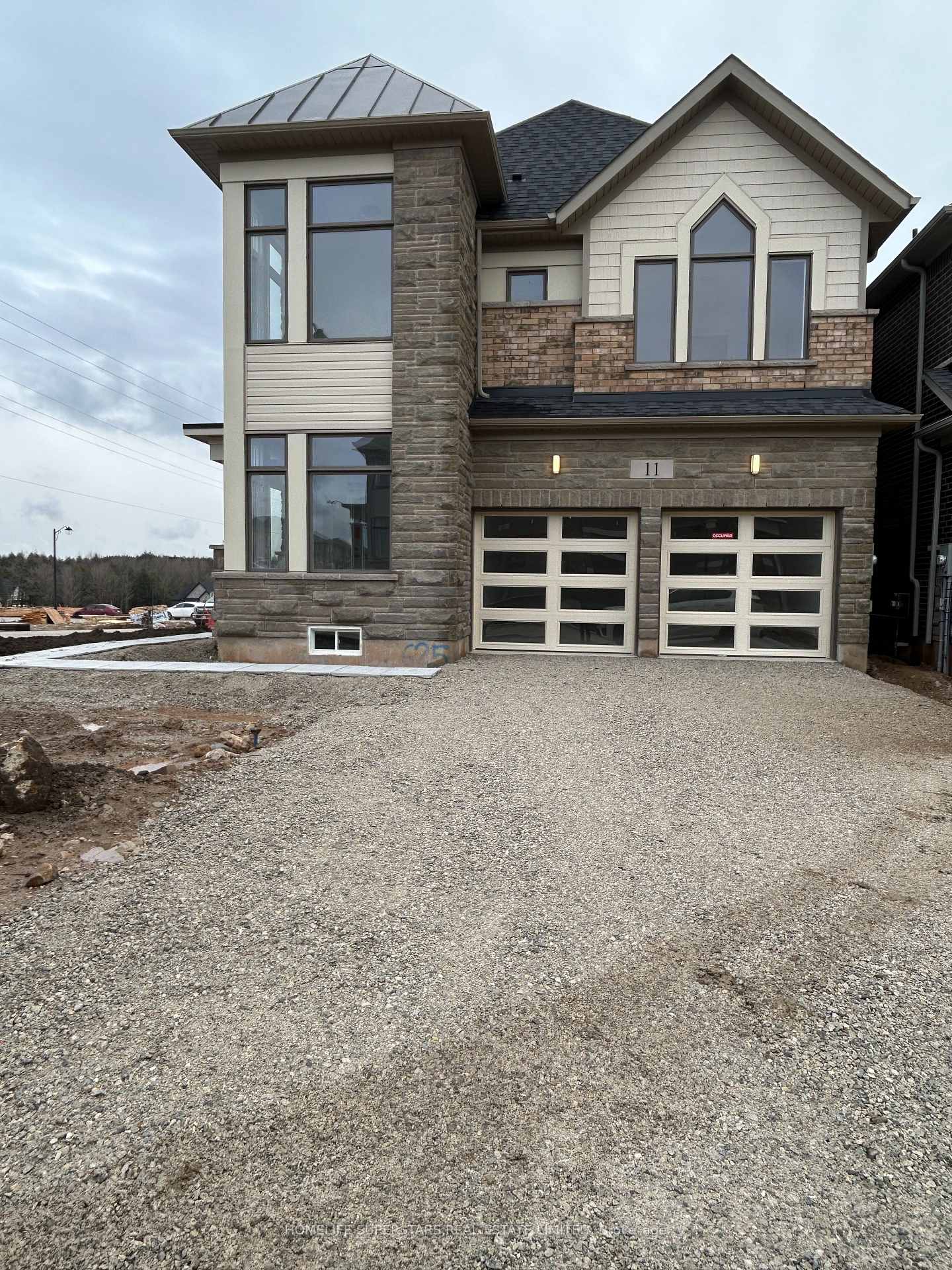 Photo 3 of 11 Gibson Drive, Erin — HOMEH
