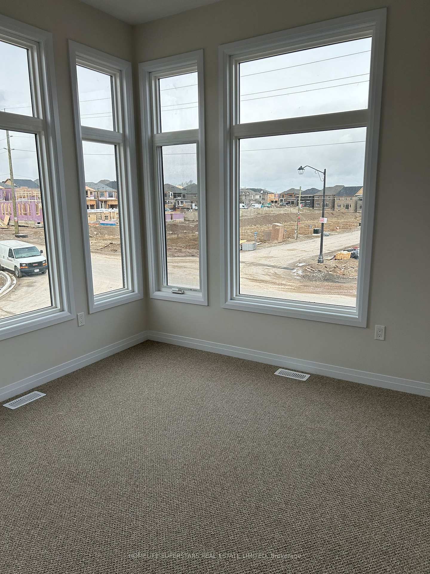 Photo 5 of 11 Gibson Drive, Erin — HOMEH