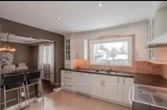 Photo 8 of 35 Shieldmark Crescent, Markham, Royal Orchard — HOMEH