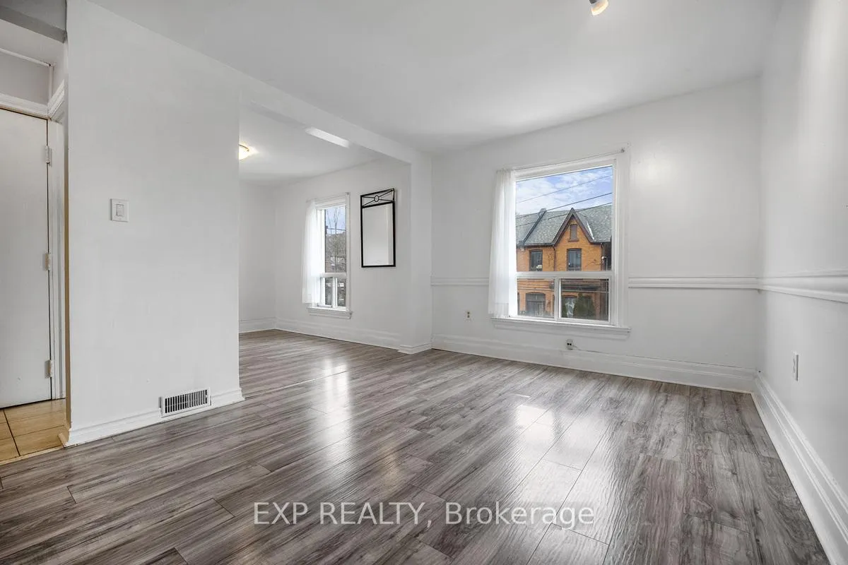 Photo 7 of Unit Upper, 129 Grant Avenue, Hamilton, Stinson — HOMEH