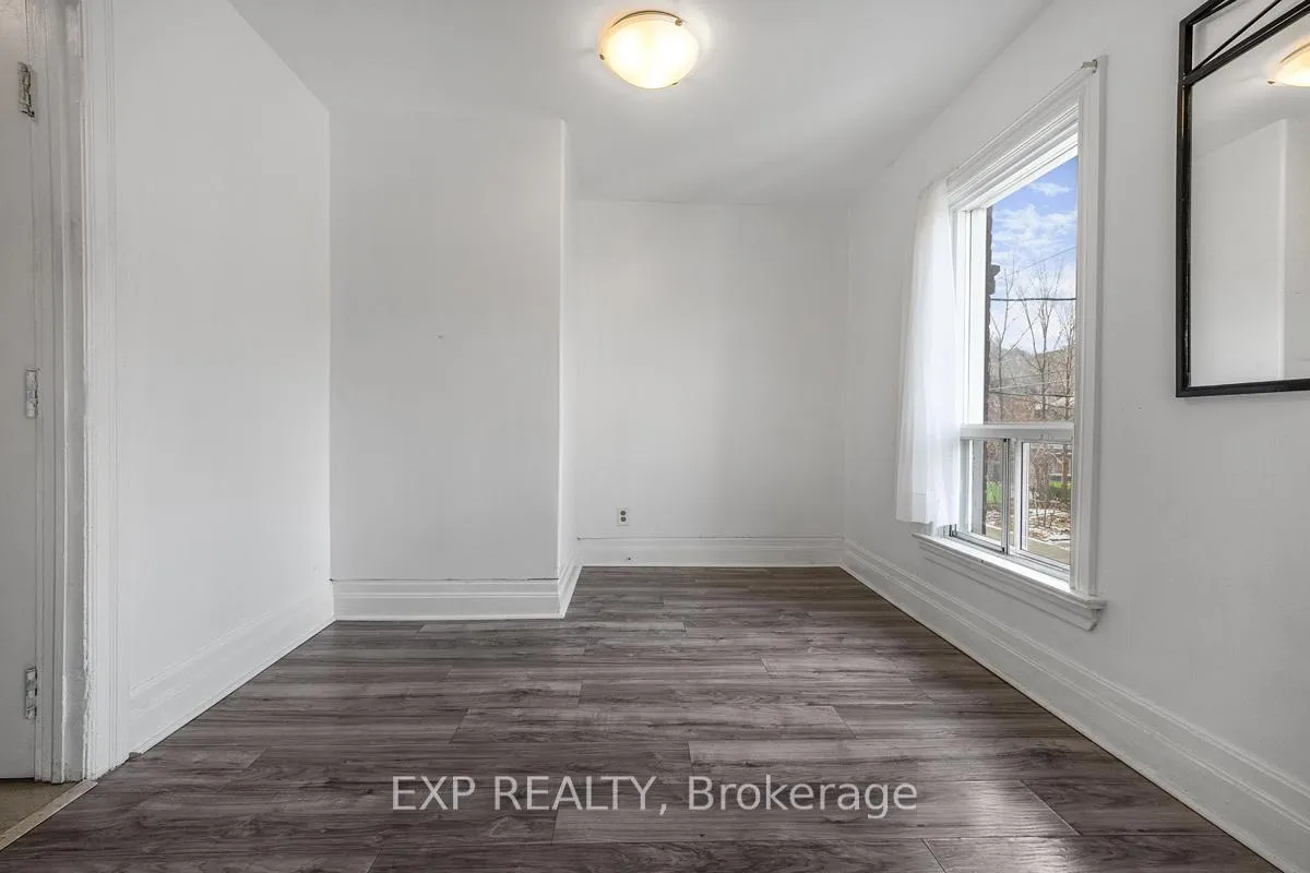 Photo 13 of Unit Upper, 129 Grant Avenue, Hamilton, Stinson — HOMEH