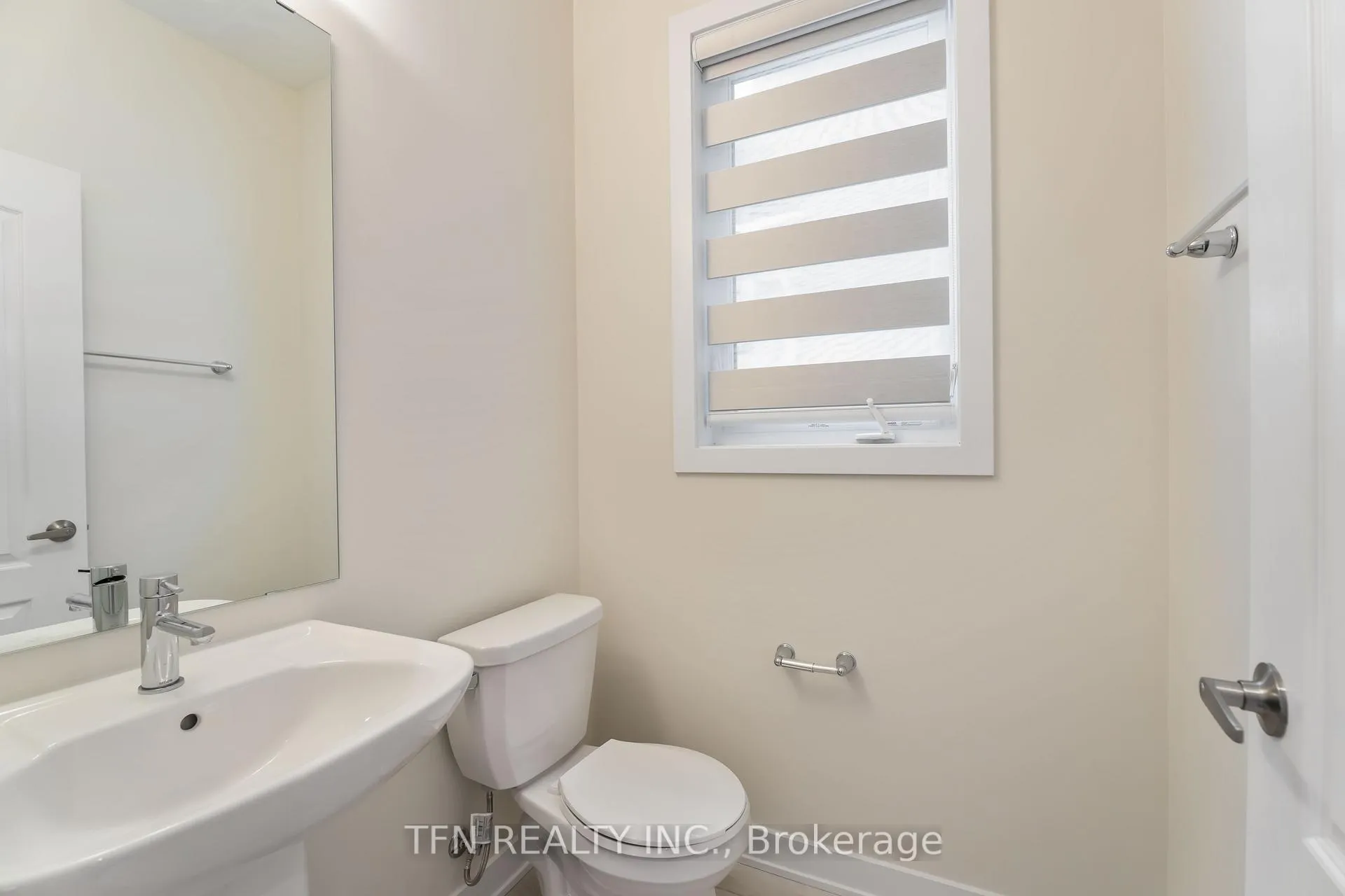 Photo 6 of 173 Keelson Street, Welland, Dain City — HOMEH