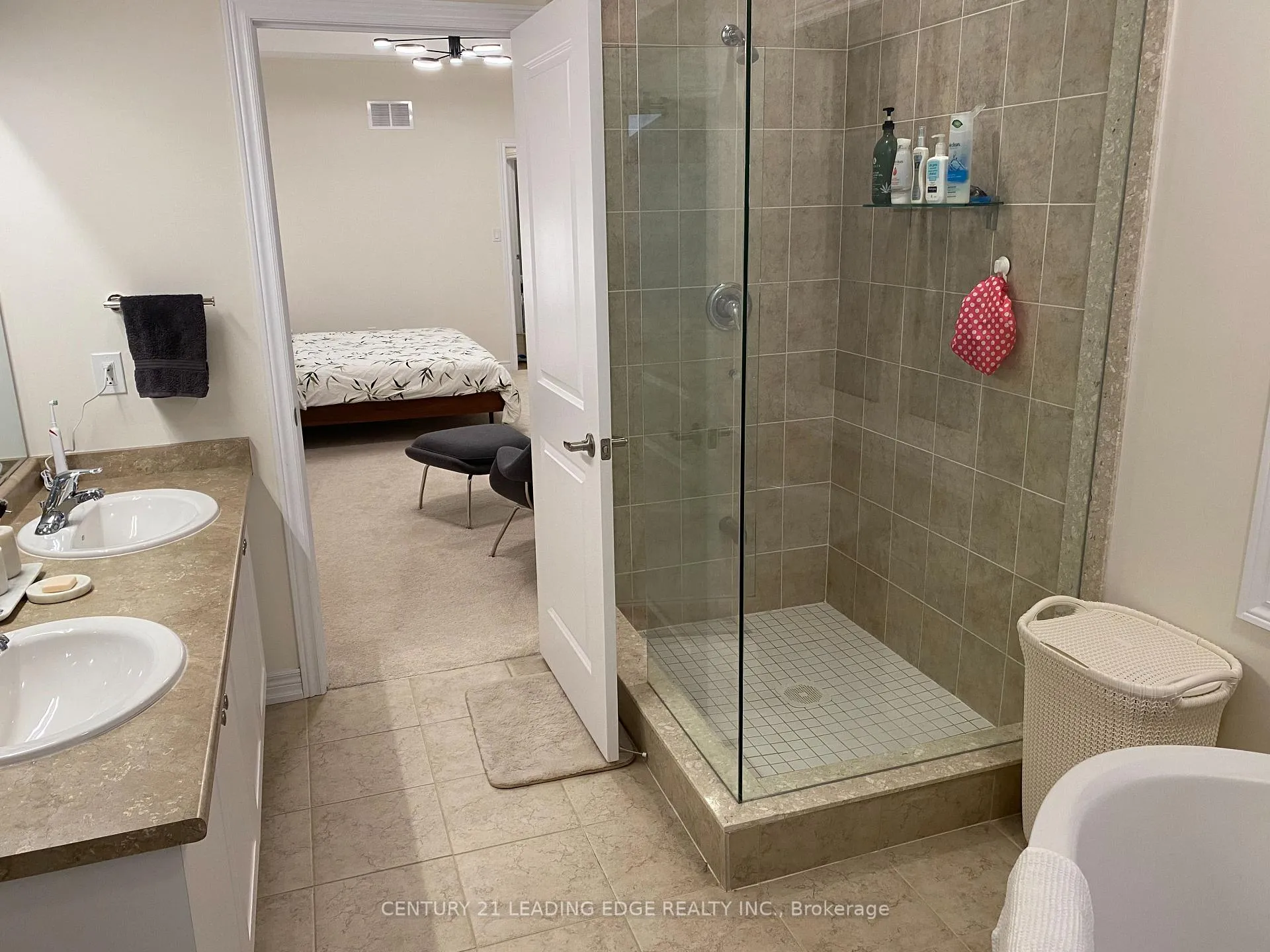 Photo 18 of 130 Coronation Road, Whitby, Rural Whitby — HOMEH