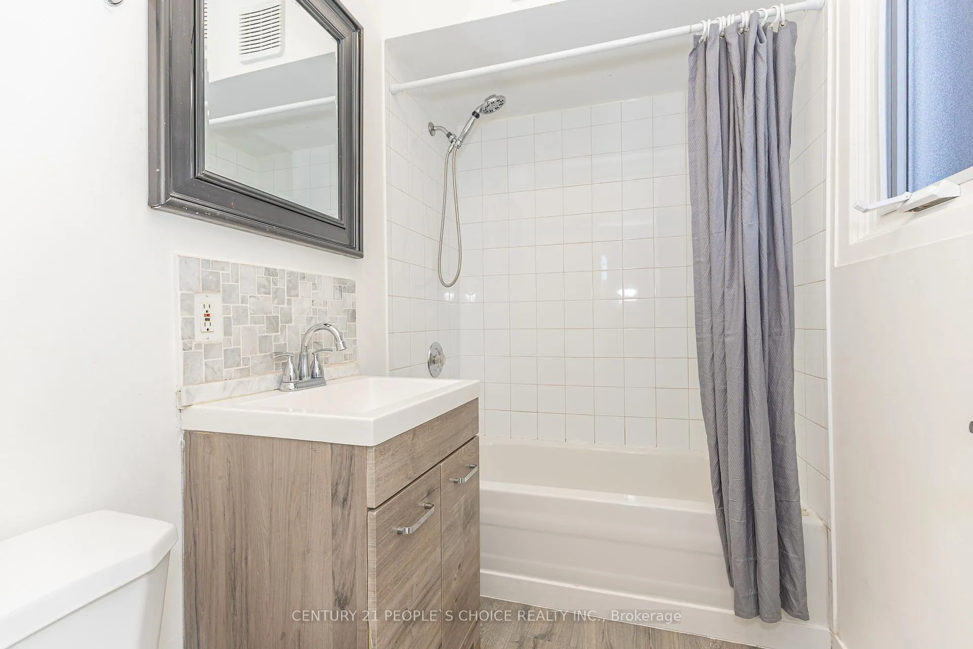 Photo 17 of 212 Oakwood Avenue, Toronto, Oakwood Village — HOMEH