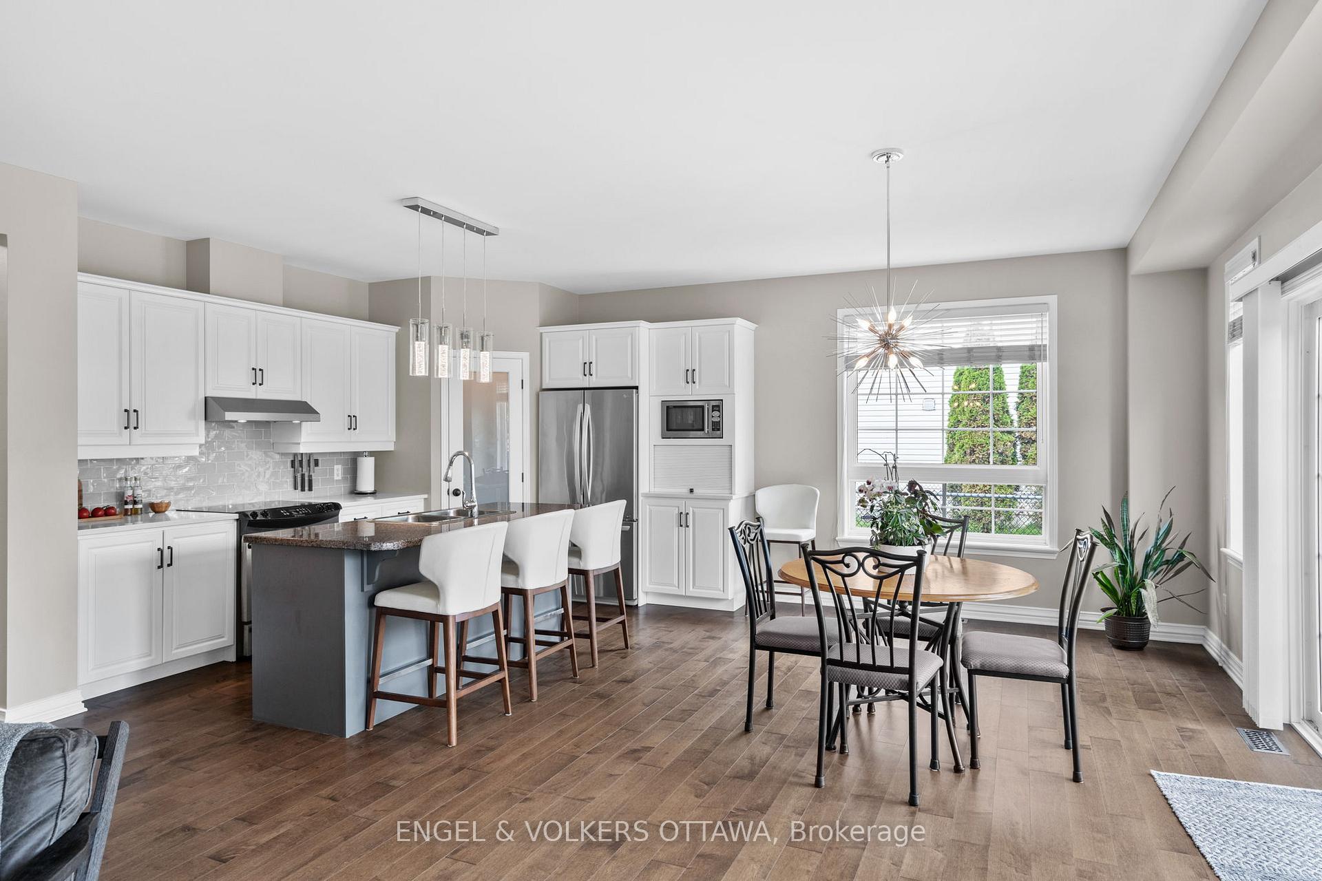 Photo 12 of 94 Riverstone Drive, Ottawa, Barrhaven - Stonebridge — HOMEH