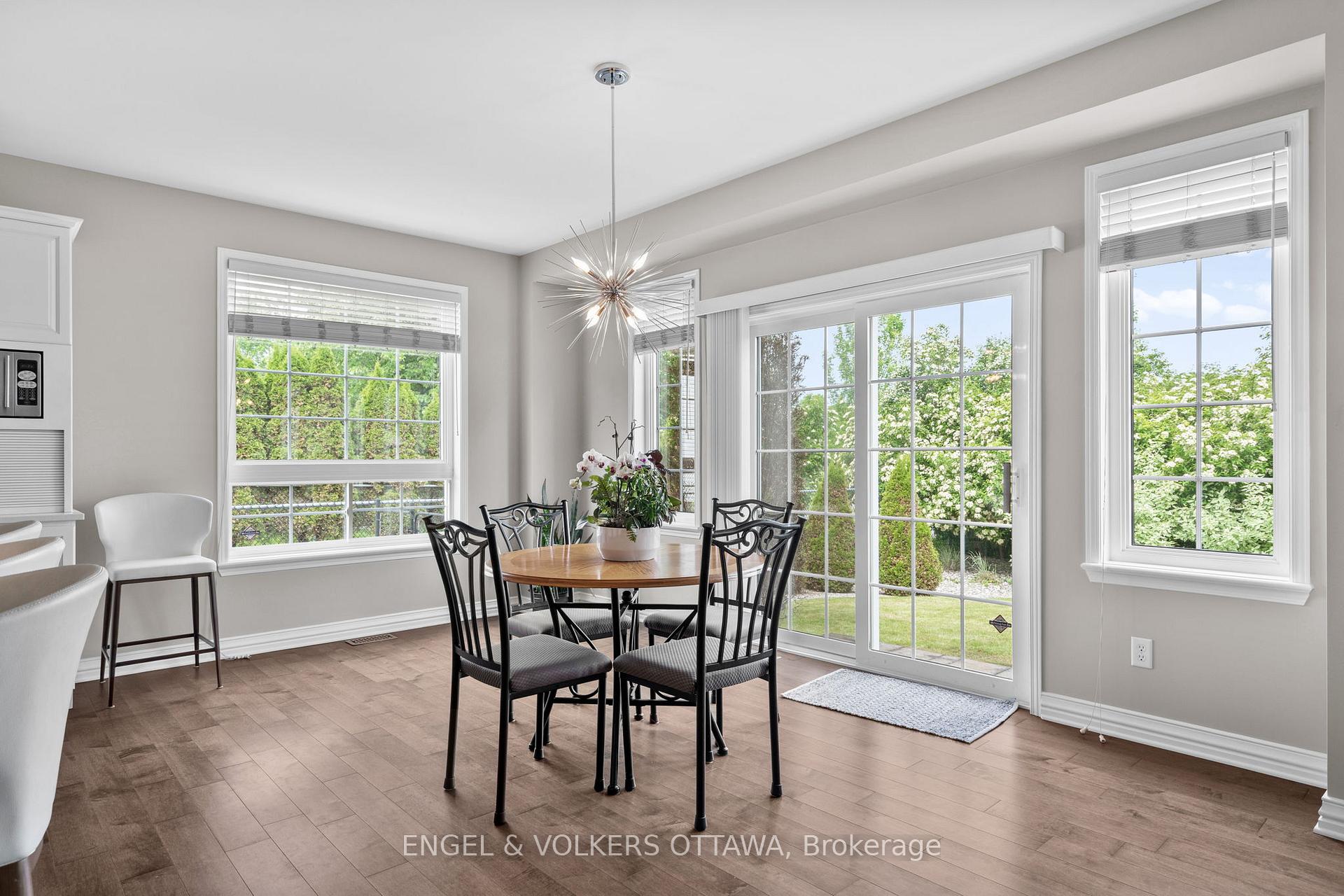 Photo 13 of 94 Riverstone Drive, Ottawa, Barrhaven - Stonebridge — HOMEH