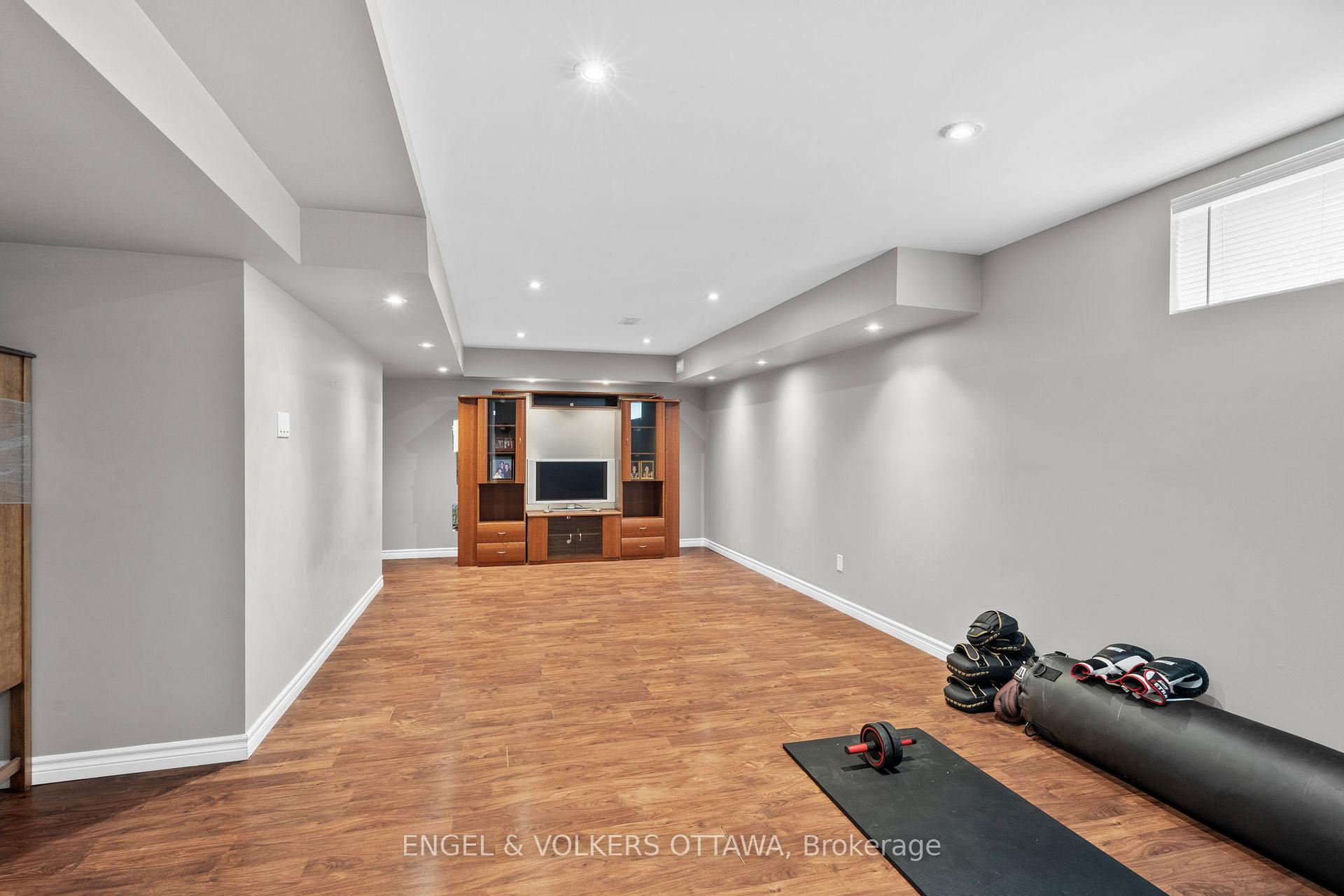 Photo 37 of 94 Riverstone Drive, Ottawa, Barrhaven - Stonebridge — HOMEH
