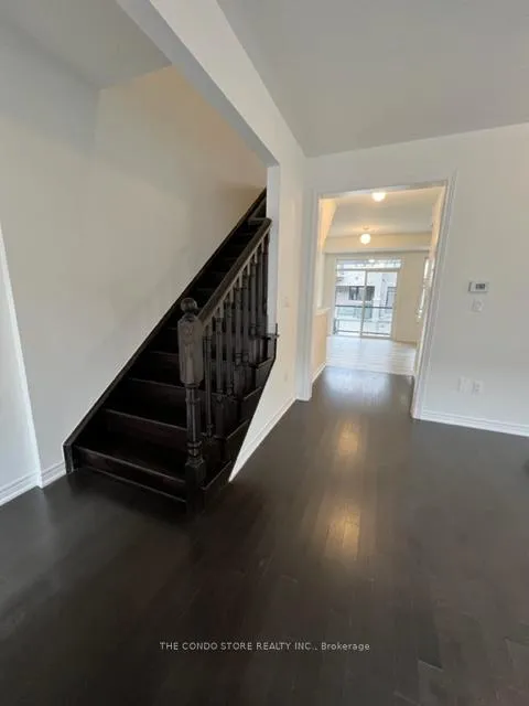 Photo 6 of 11 Steamboat Way, Whitby, Port Whitby — HOMEH
