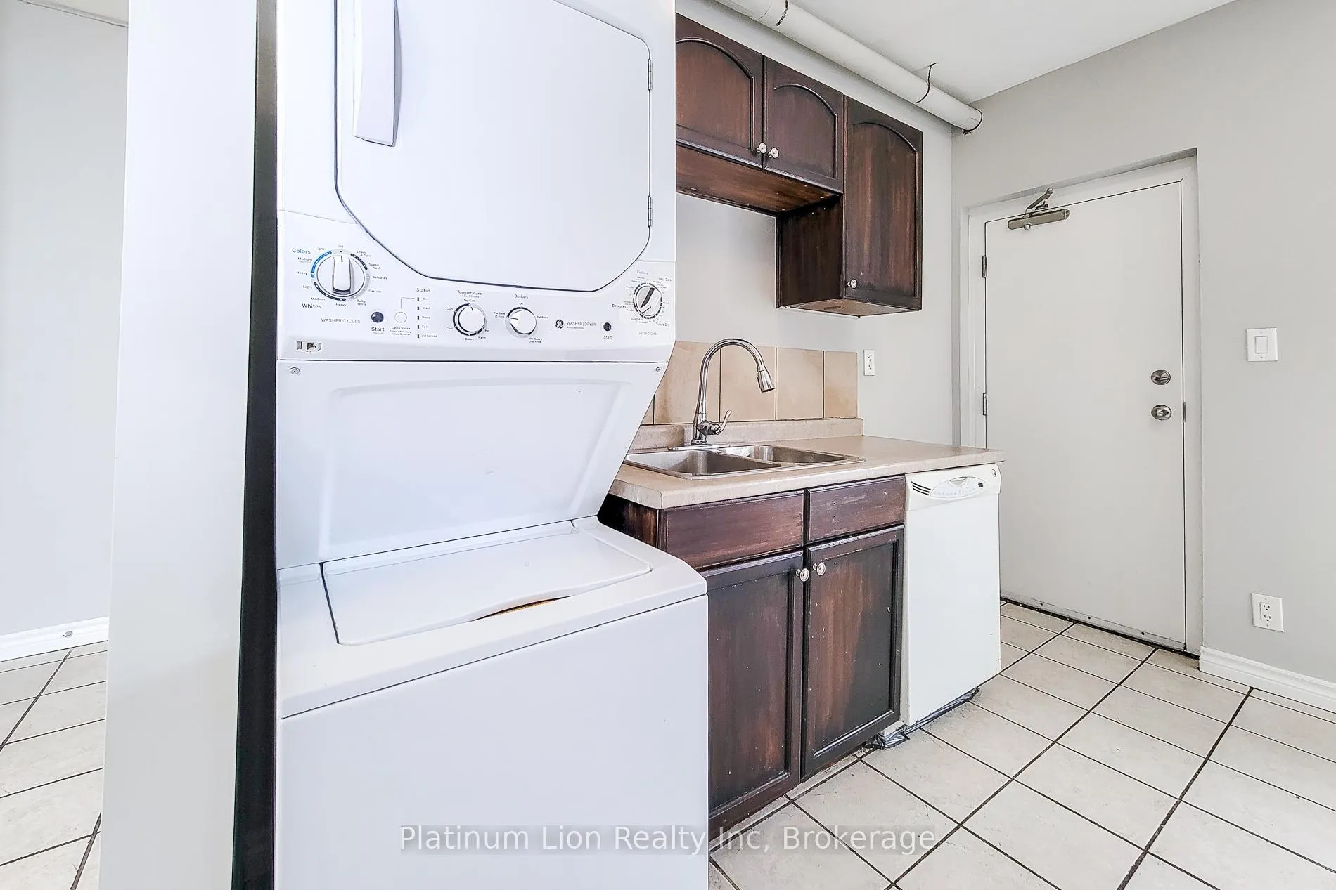 Photo 17 of Unit 1, 342 Barton Street E, Hamilton, Stinson — HOMEH