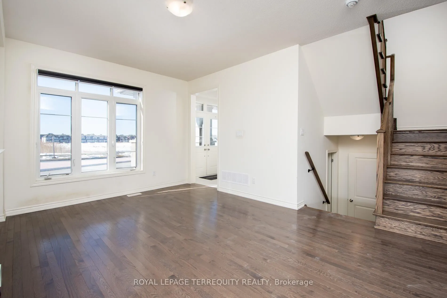 Photo 7 of 245 Coronation Road, Whitby, Rural Whitby — HOMEH