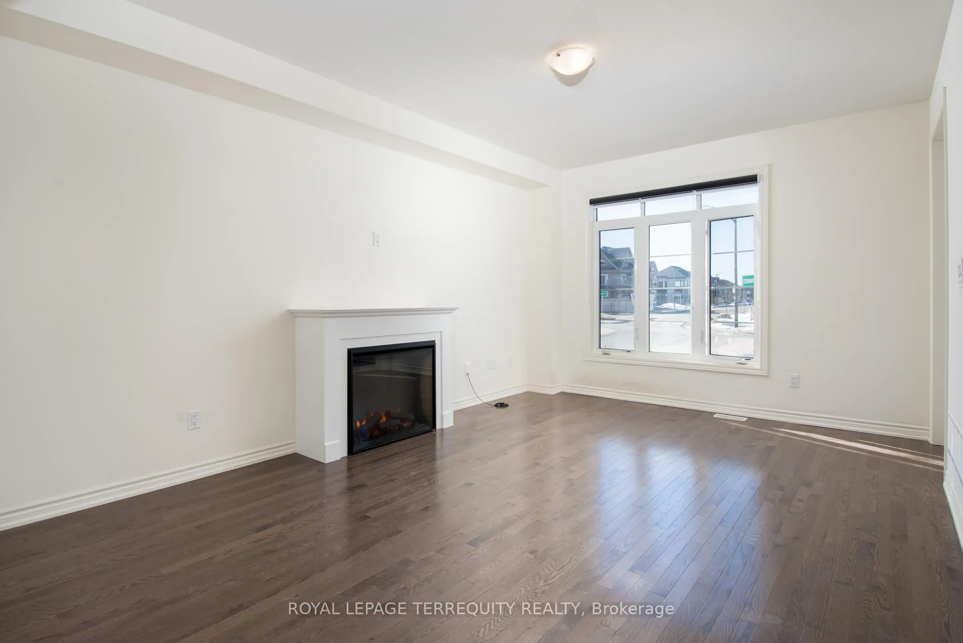 Photo 8 of 245 Coronation Road, Whitby, Rural Whitby — HOMEH