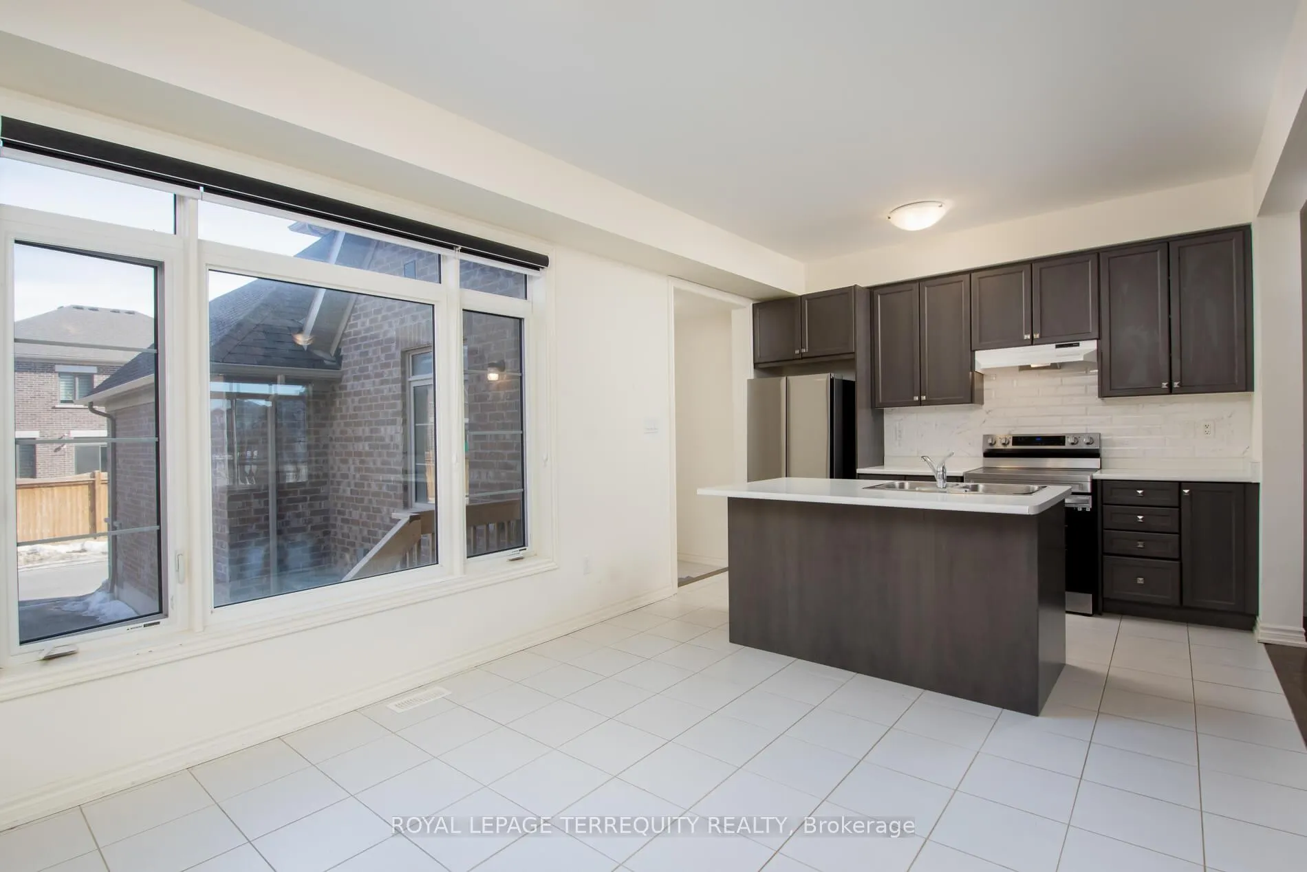 Photo 9 of 245 Coronation Road, Whitby, Rural Whitby — HOMEH
