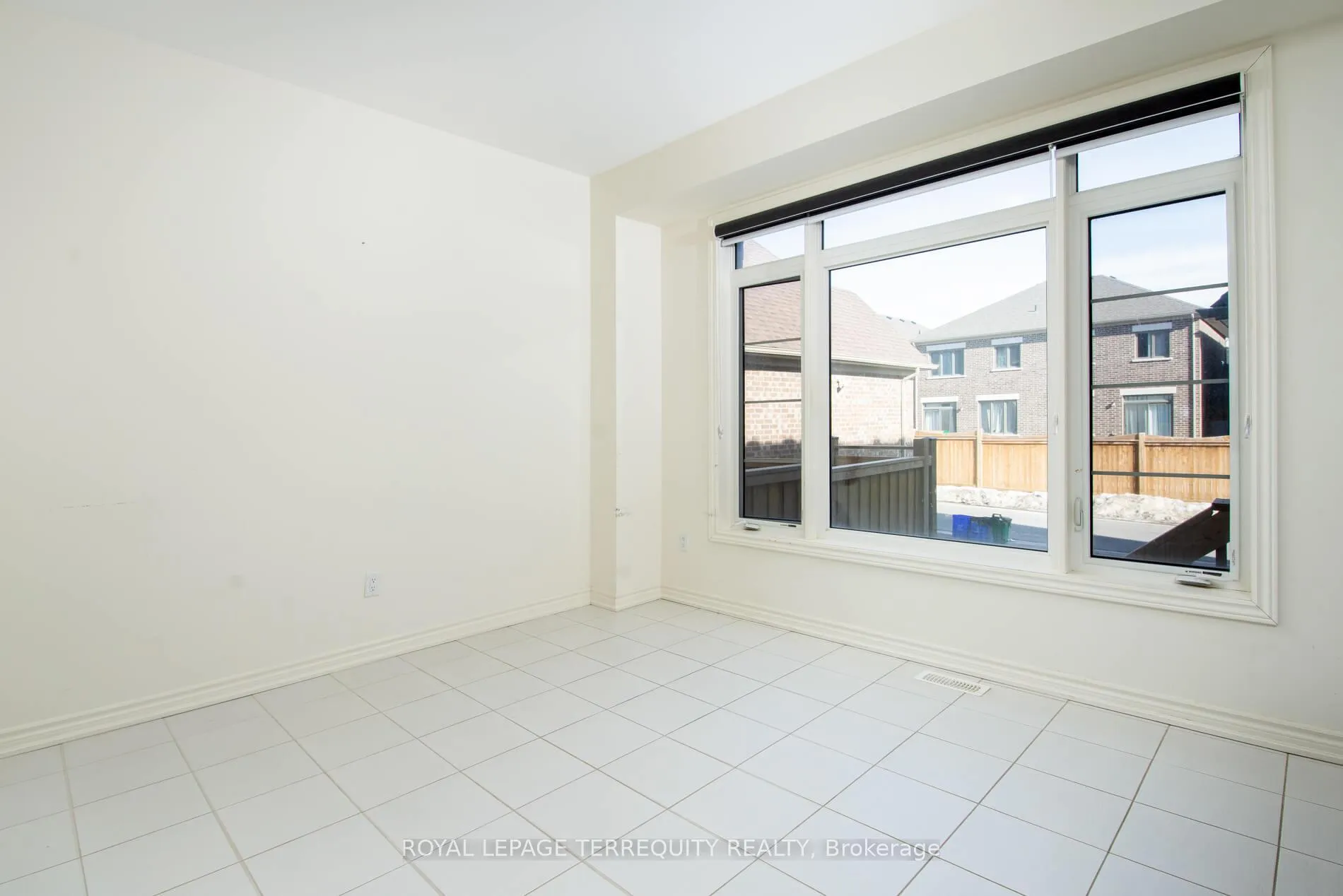 Photo 10 of 245 Coronation Road, Whitby, Rural Whitby — HOMEH