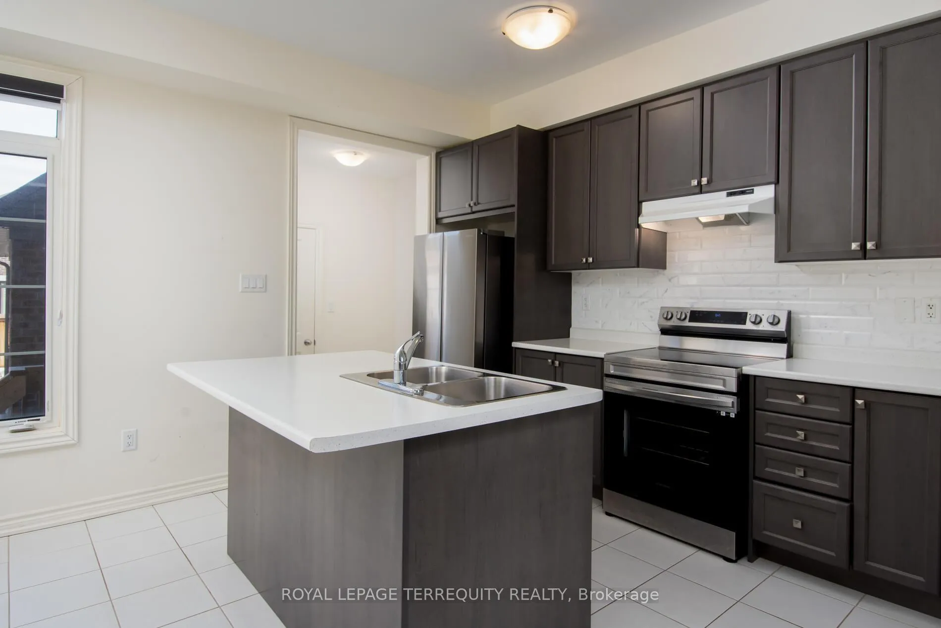 Photo 12 of 245 Coronation Road, Whitby, Rural Whitby — HOMEH