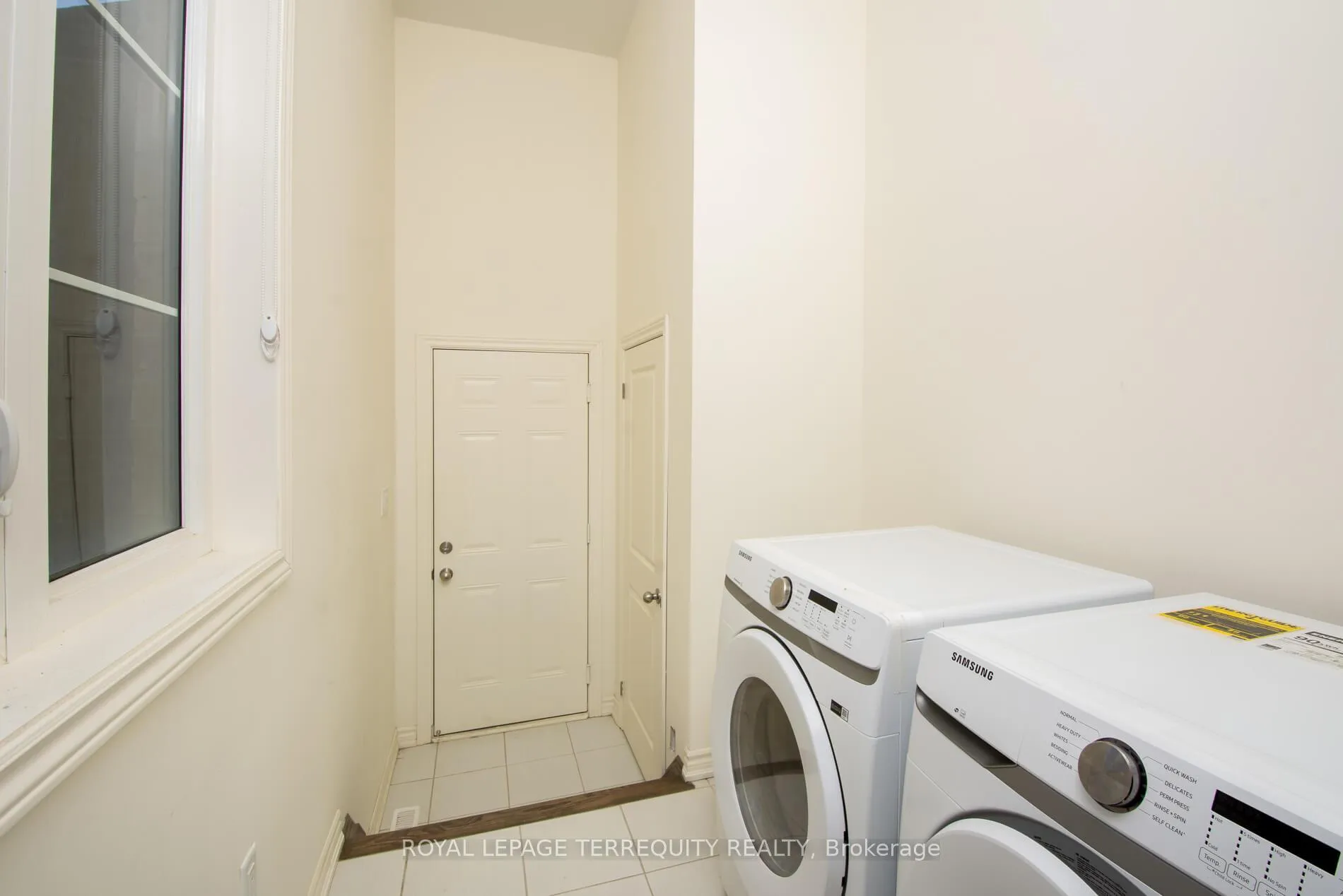 Photo 14 of 245 Coronation Road, Whitby, Rural Whitby — HOMEH