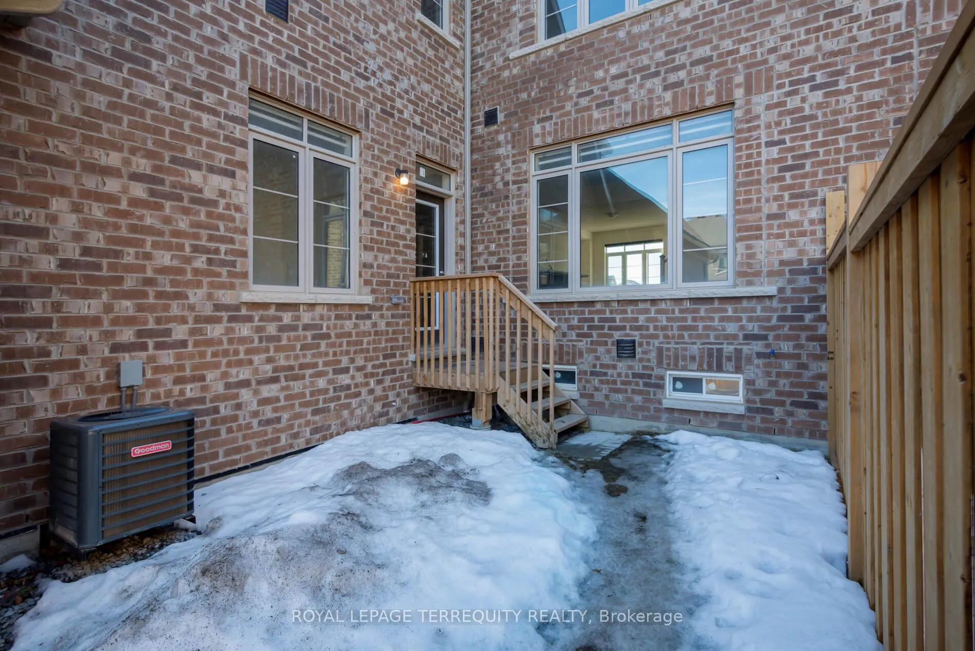 Photo 23 of 245 Coronation Road, Whitby, Rural Whitby — HOMEH