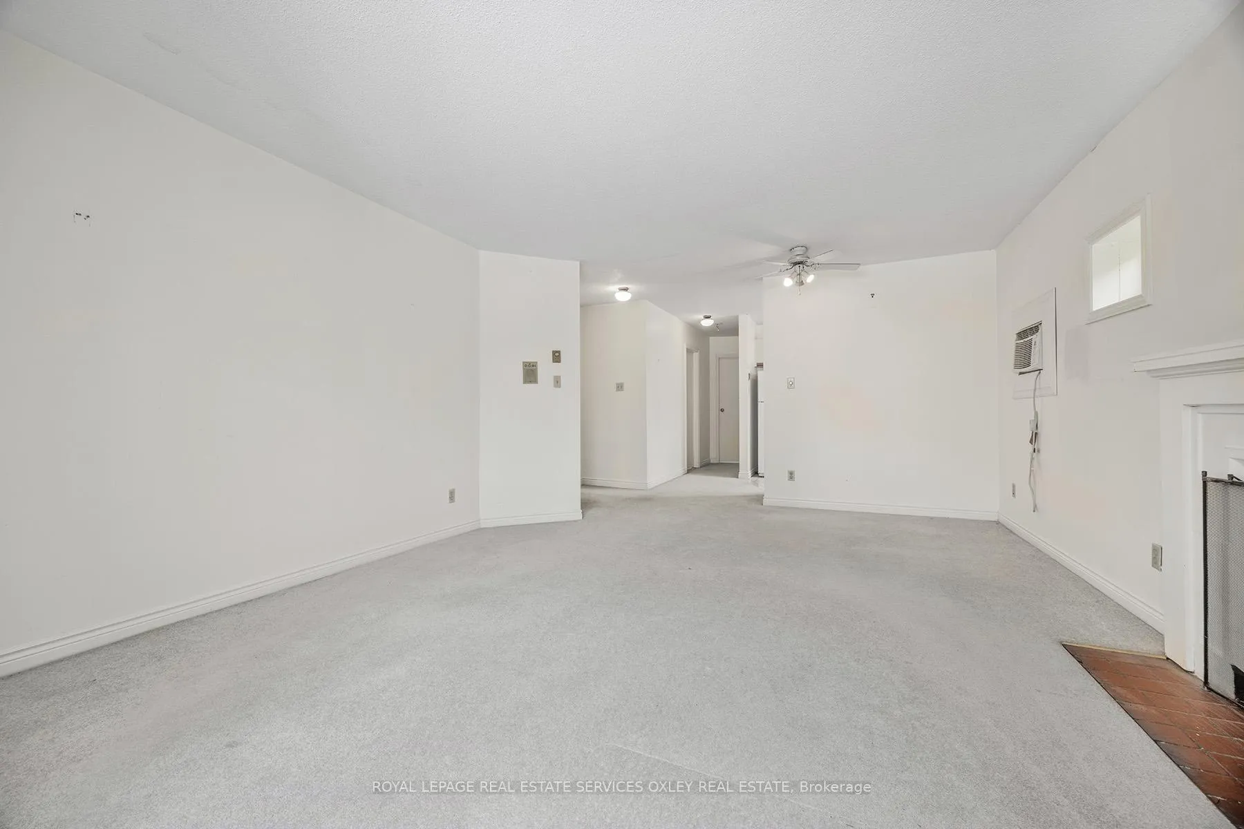 Photo 3 of Unit 2, 31 Glebe Road E, Toronto, Mount Pleasant West — HOMEH