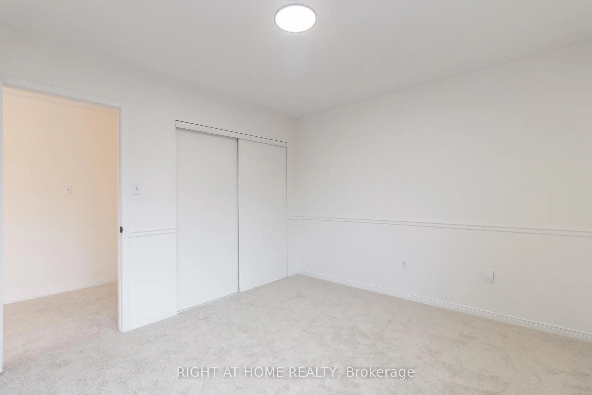 Photo 21 of 39 Mullord Avenue, Ajax, South East — HOMEH