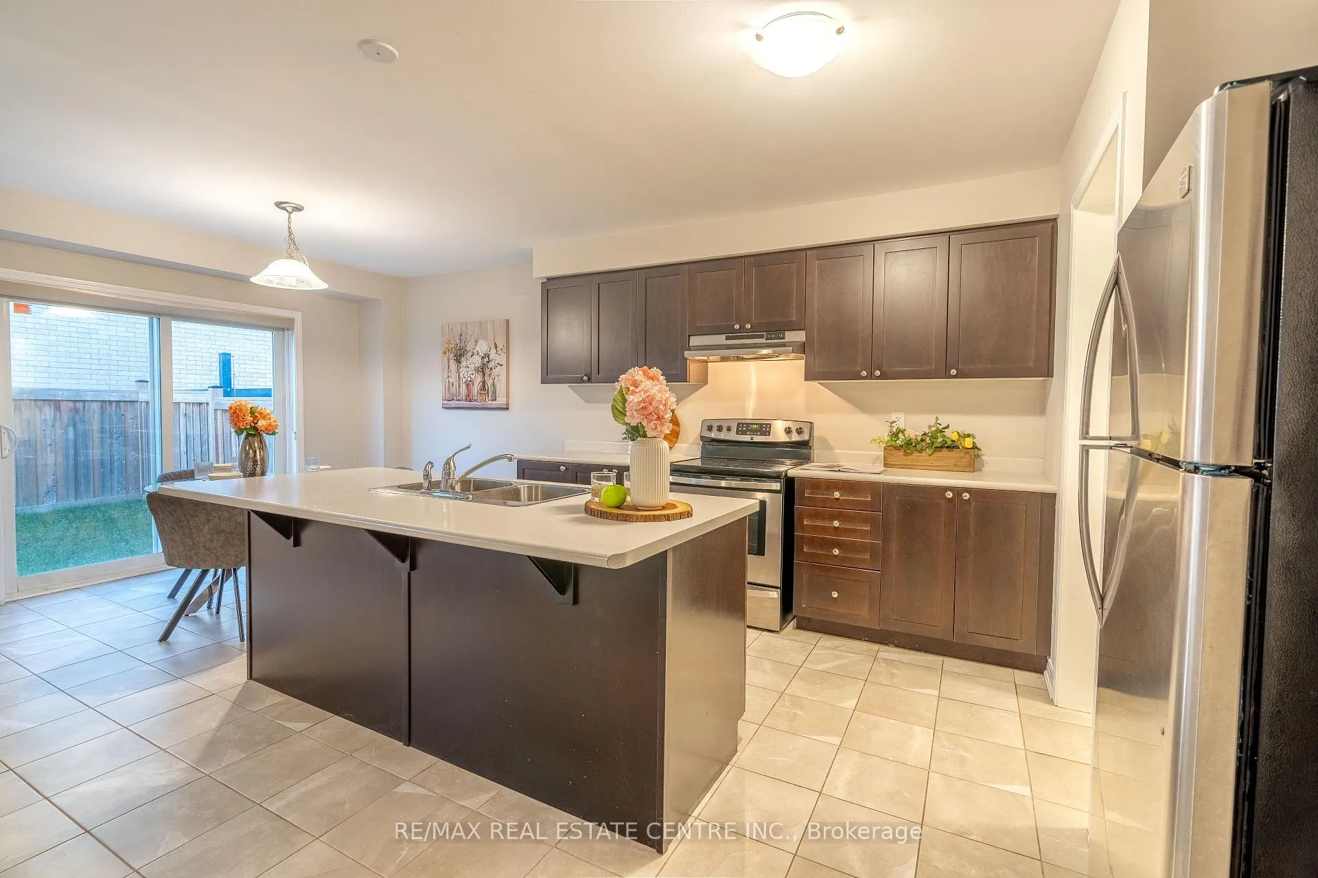 Photo 16 of 37 Blue Oak Street, Kitchener, Rosenburg — HOMEH