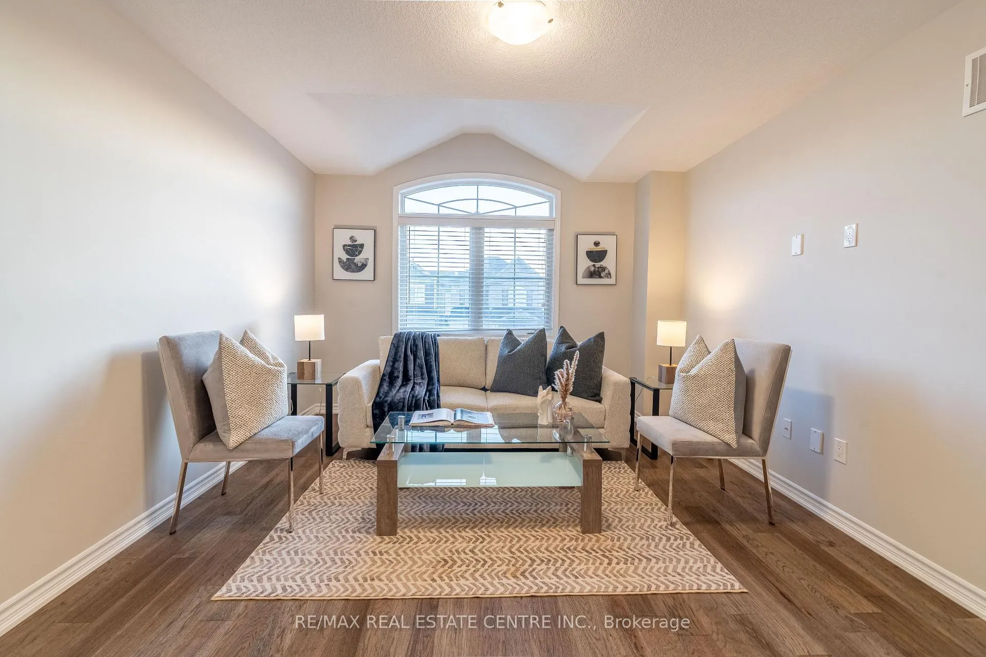Photo 24 of 37 Blue Oak Street, Kitchener, Rosenburg — HOMEH