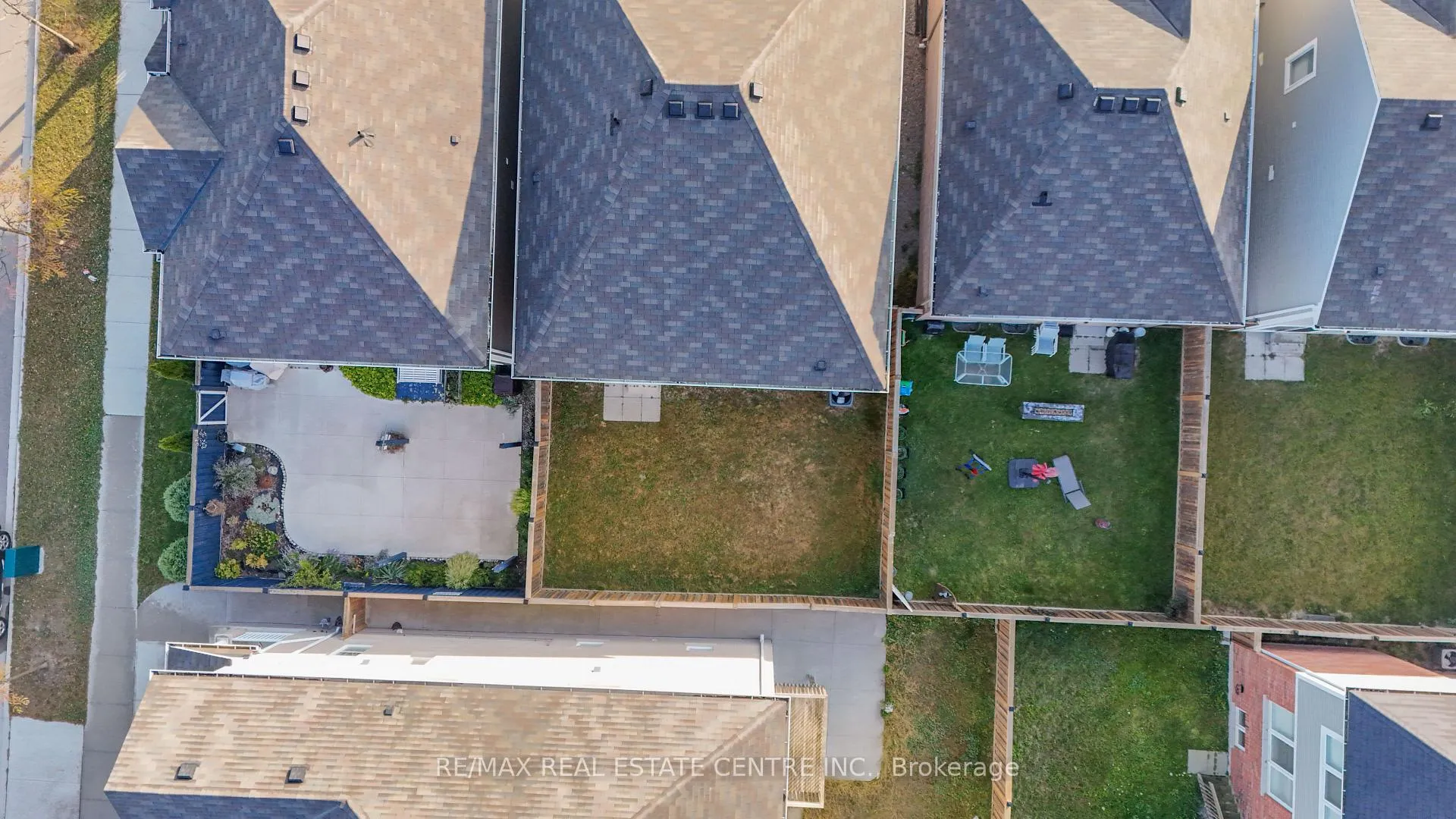 Photo 37 of 37 Blue Oak Street, Kitchener, Rosenburg — HOMEH