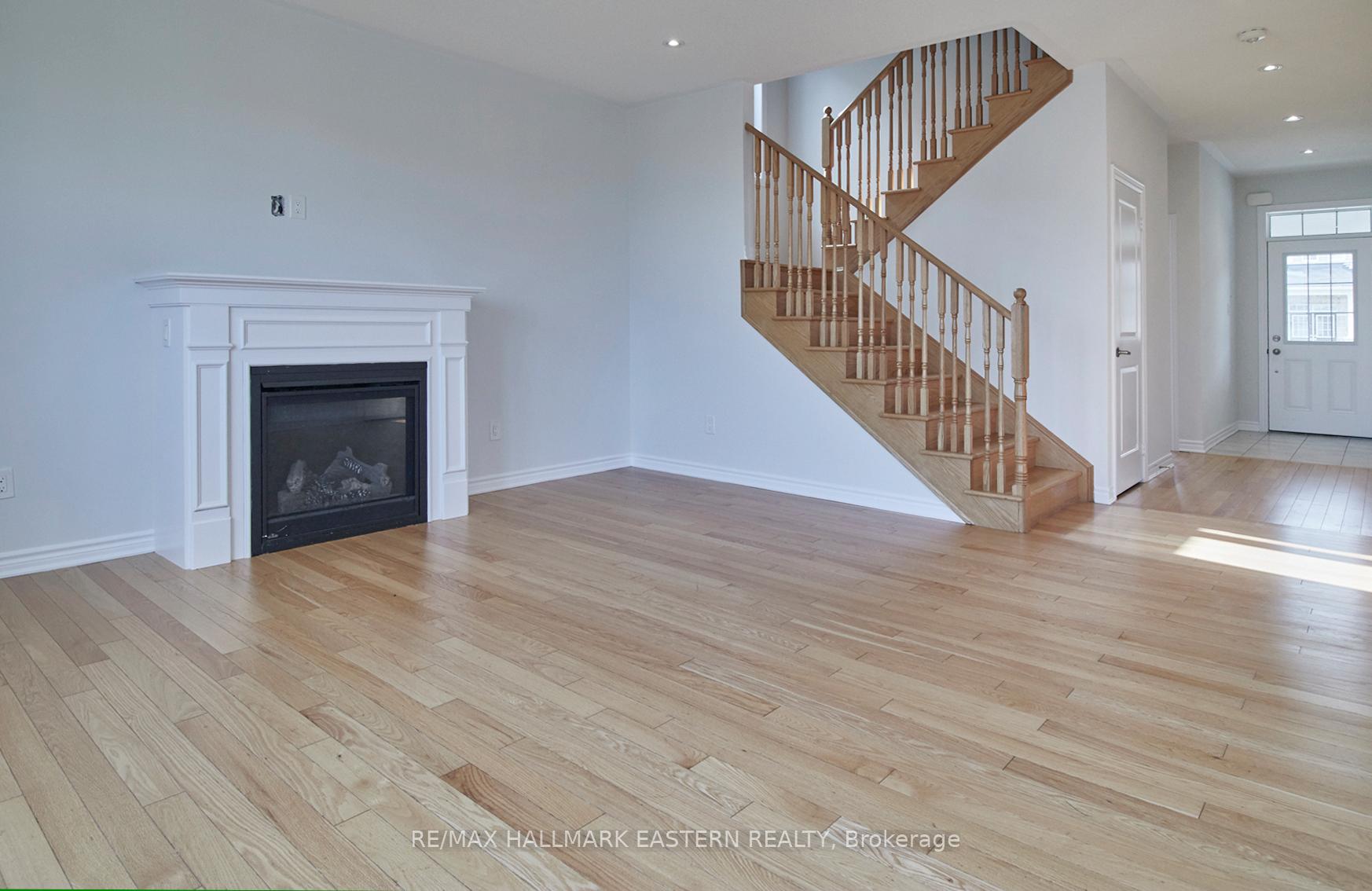 Photo 6 of 49 Northhill Avenue, Cavan Monaghan, Cavan Twp — HOMEH