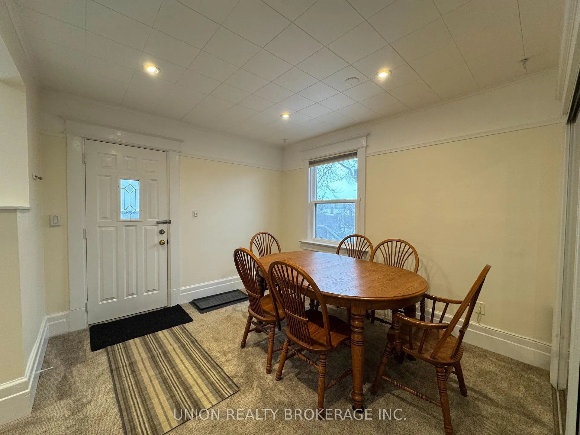 Photo 2 of Unit Upper, 35 Hambly Avenue, Toronto, The Beaches — HOMEH