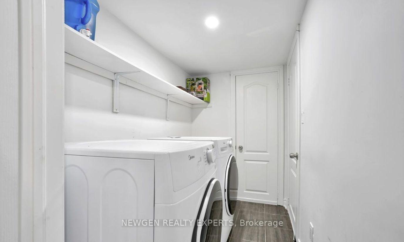 Photo 5 of 68 Root Crescent E, Ajax, Northwest Ajax — HOMEH