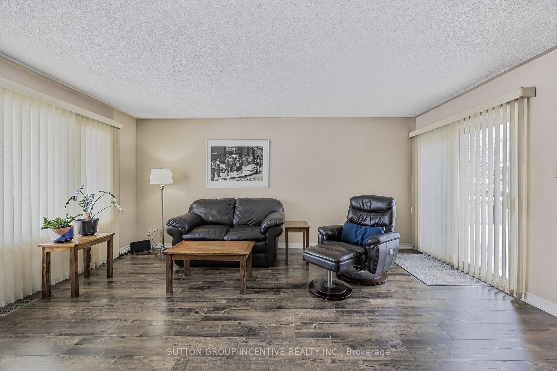 Photo 3 of 10 Mansonic Way, Essa, Angus — HOMEH