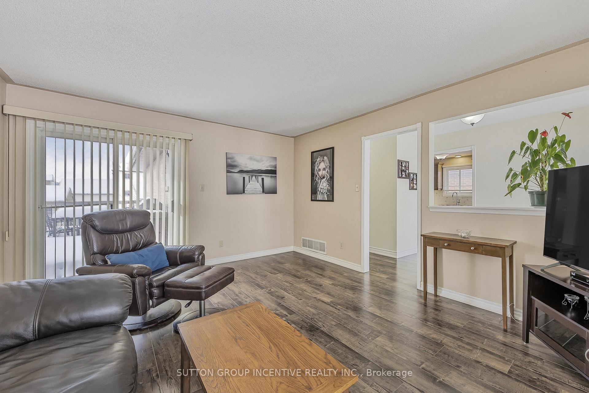 Photo 5 of 10 Mansonic Way, Essa, Angus — HOMEH