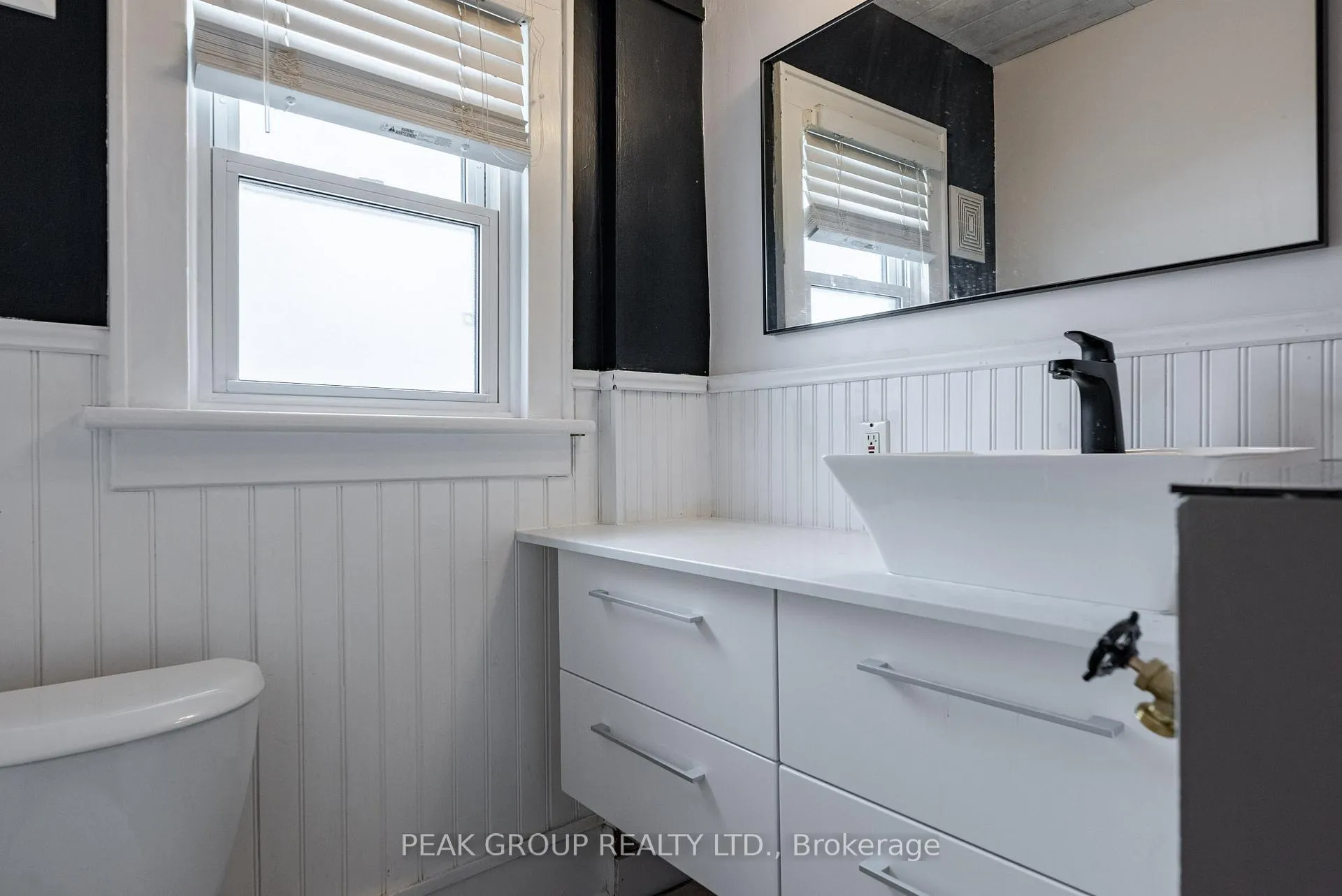 Photo 19 of 65 Elgin Street E, Welland, Prince Charles — HOMEH