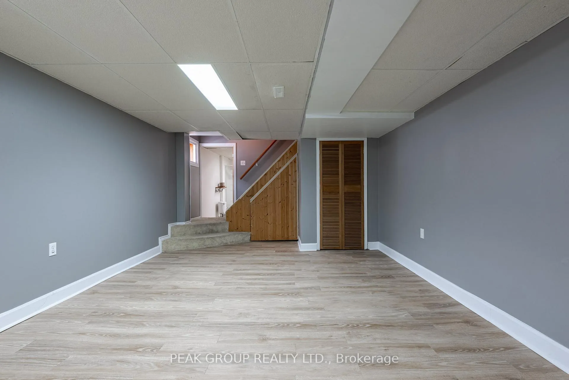 Photo 23 of 65 Elgin Street E, Welland, Prince Charles — HOMEH