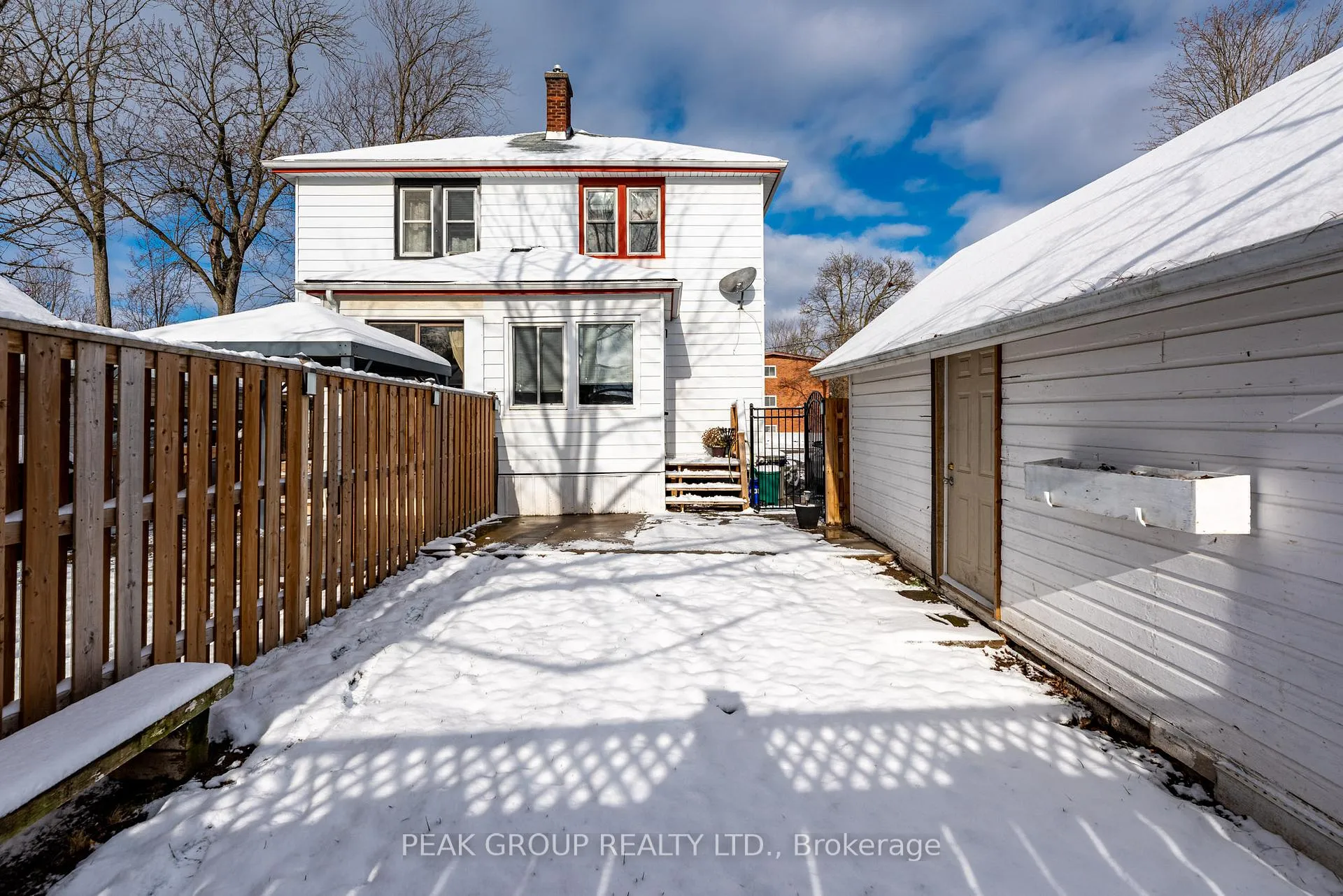 Photo 27 of 65 Elgin Street E, Welland, Prince Charles — HOMEH