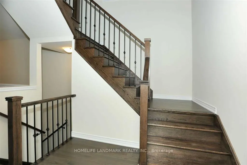Photo 11 of 33 Gillivary Drive, Whitby, Rural Whitby — HOMEH