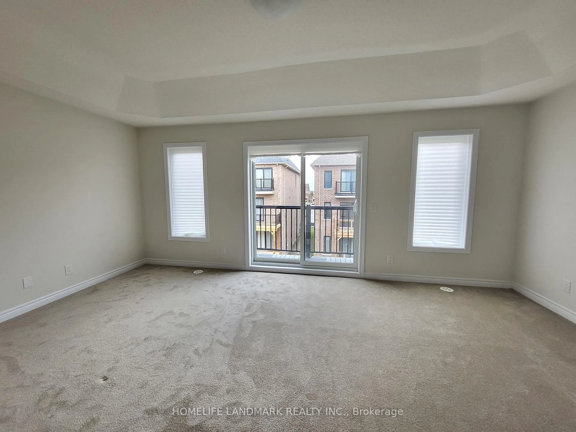Photo 13 of 33 Gillivary Drive, Whitby, Rural Whitby — HOMEH