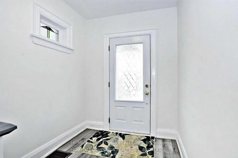 Photo 2 of 35 Westbrook Avenue, Toronto, Woodbine-Lumsden — HOMEH