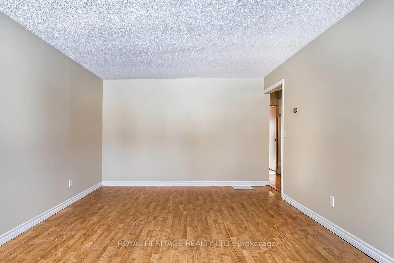 Photo 6 of Unit Main, 520 Capilano Court, Oshawa, Donevan — HOMEH
