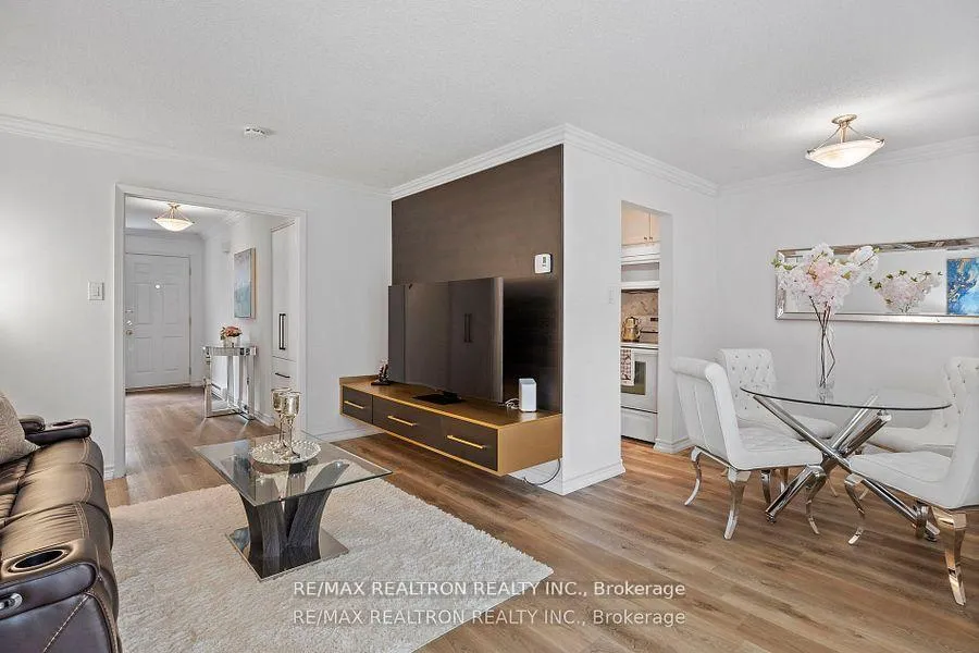 Photo 10 of 20 Harper Way, Markham, Aileen-Willowbrook — HOMEH