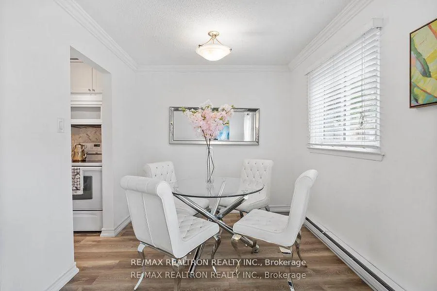 Photo 11 of 20 Harper Way, Markham, Aileen-Willowbrook — HOMEH