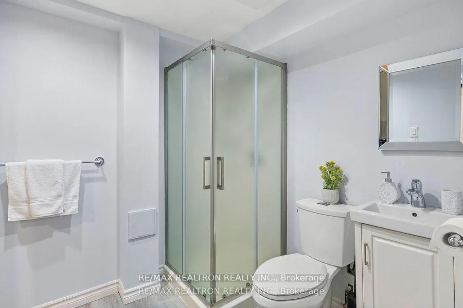 Photo 22 of 20 Harper Way, Markham, Aileen-Willowbrook — HOMEH
