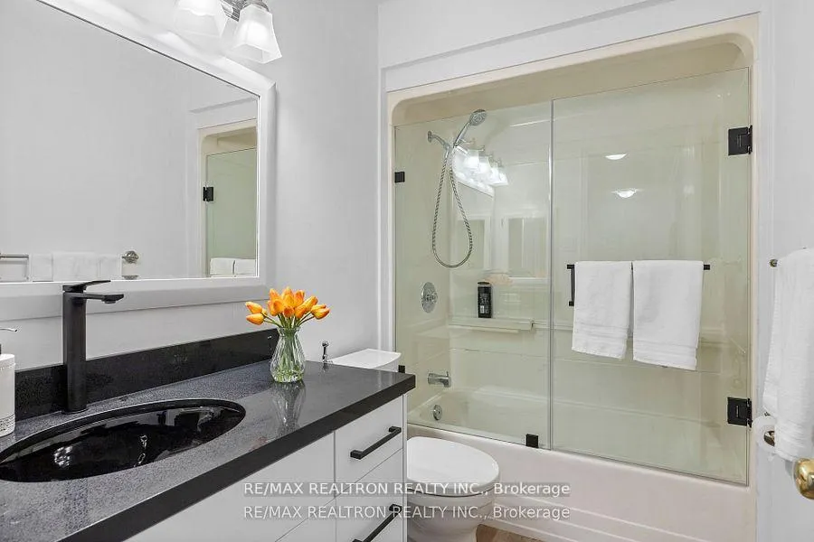 Photo 33 of 20 Harper Way, Markham, Aileen-Willowbrook — HOMEH