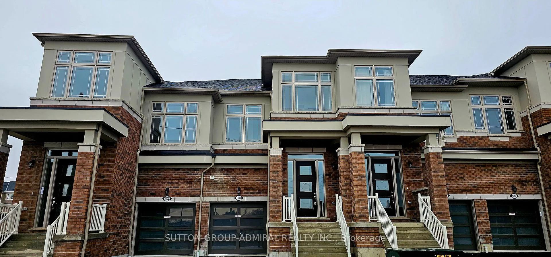 Photo 4 of 1004 Crowsnest Hollow, Pickering, Rural Pickering — HOMEH