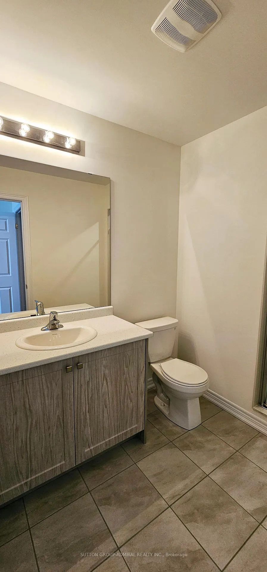 Photo 18 of 1004 Crowsnest Hollow, Pickering, Rural Pickering — HOMEH