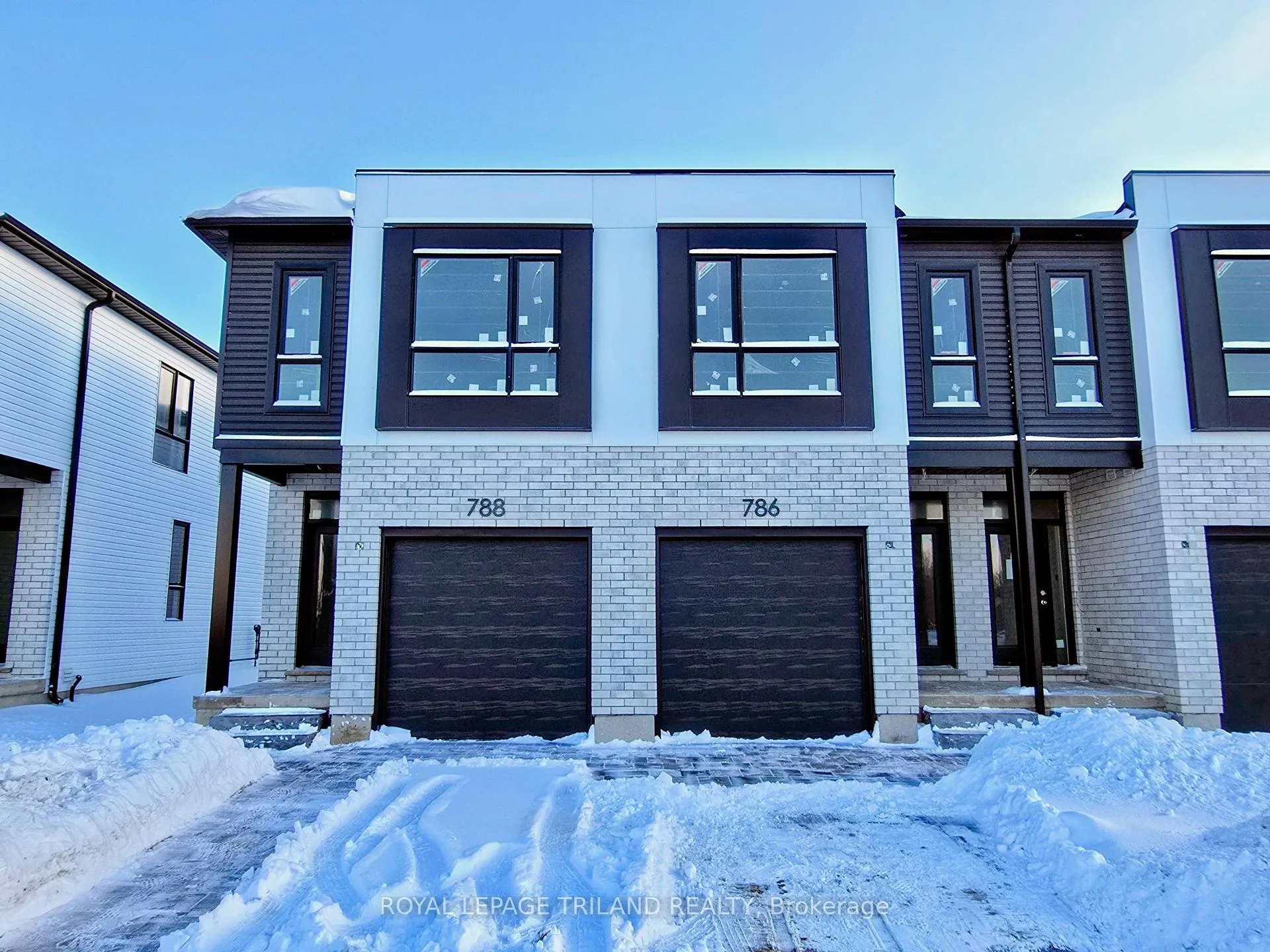 Front of 786 Banyan Lane