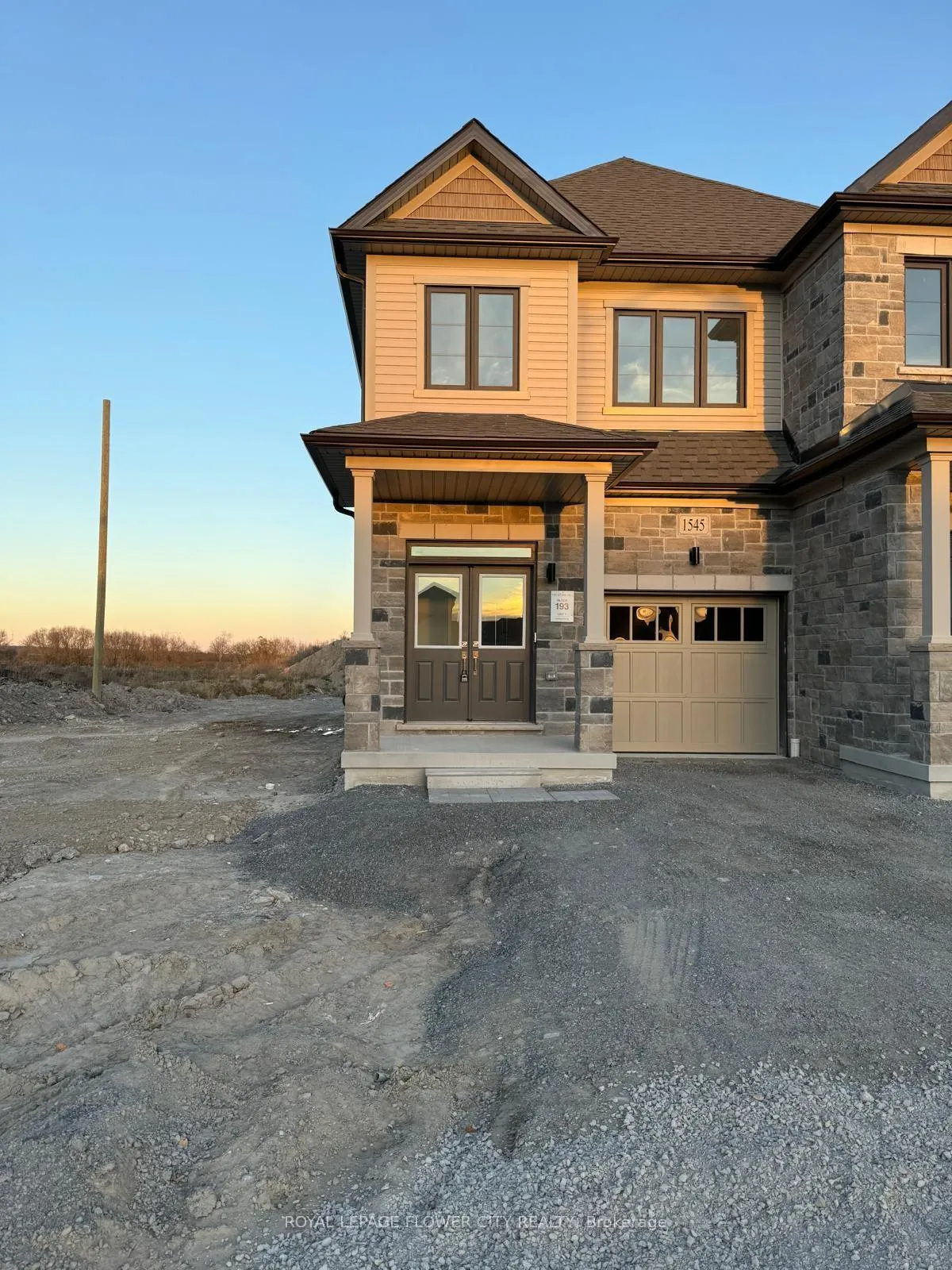 Photo 1 of 1545 Wheatcroft Drive, Oshawa, Kedron — HOMEH